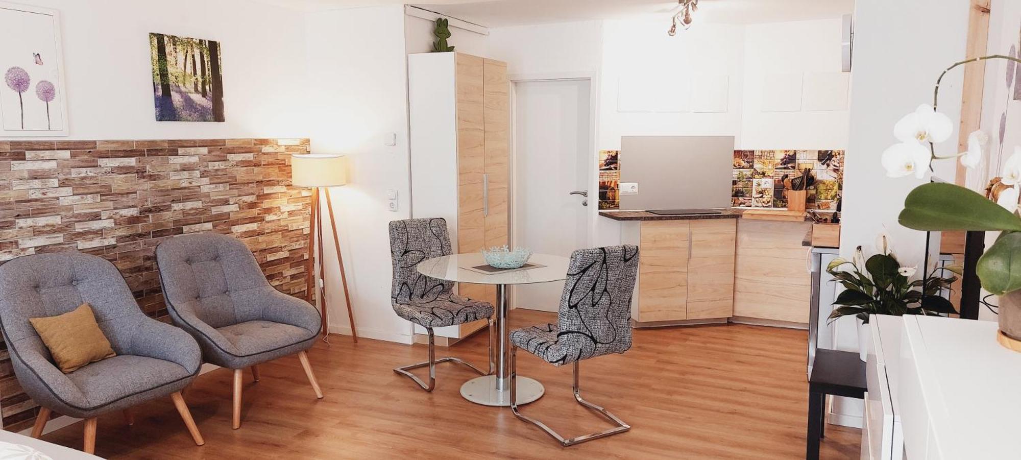 Modernes Souterrain Apartment Black Forest Mit Separatem Eingang Und Kfz-Stellplatz Bad Dürrheim Extérieur photo